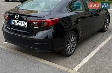 Седан Mazda 3 2018 в Дніпрі