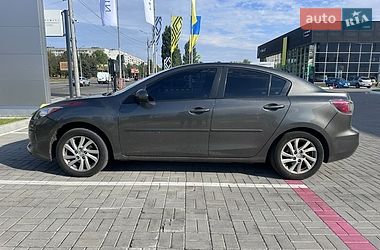 Седан Mazda 3 2011 в Черкассах