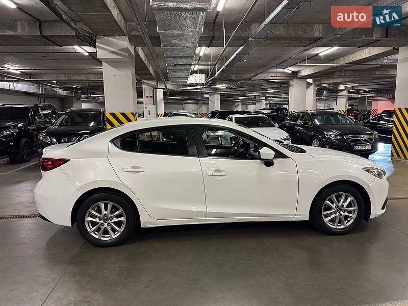 Седан Mazda 3 2013 в Києві