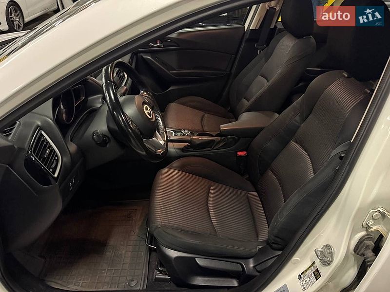 Седан Mazda 3 2013 в Києві