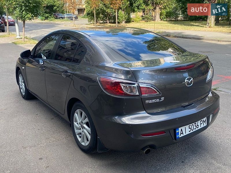Mazda 3 2012