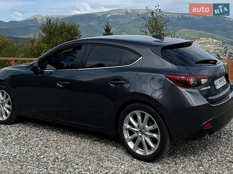 Mazda 3 2016