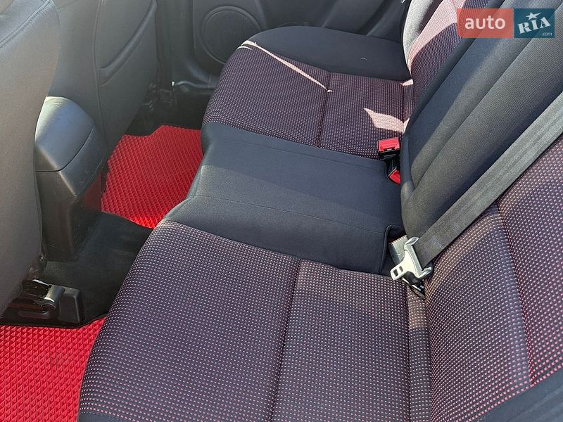 Седан Mazda 3 2006 в Львові фото 7 Седан Mazda 3 2006 в Львові