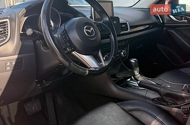 Седан Mazda 3 2014 в Киеве