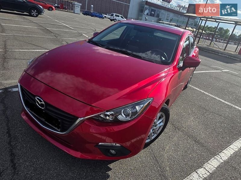 Седан Mazda 3 2014 в Киеве
