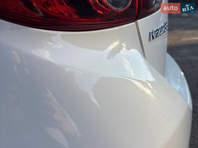 Хэтчбек Mazda 3 2016 в Киеве