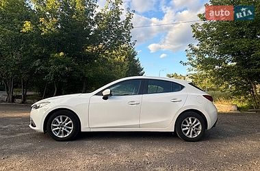 Хэтчбек Mazda 3 2016 в Киеве