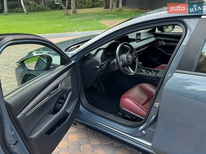 Седан Mazda 3 2023 в Киеве фото 27 Седан Mazda 3 2023 в Киеве