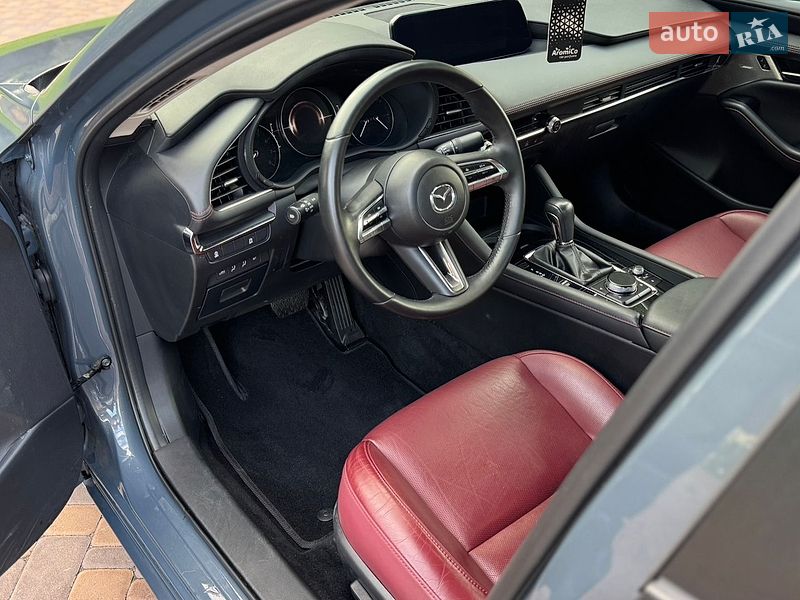 Седан Mazda 3 2023 в Киеве фото 28 Седан Mazda 3 2023 в Киеве