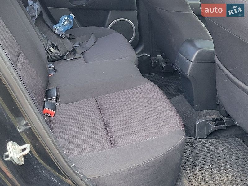 Седан Mazda 3 2004 в Конотопі
