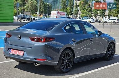 Седан Mazda 3 2023 в Киеве