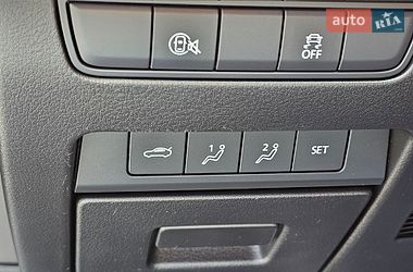 Седан Mazda 3 2023 в Киеве