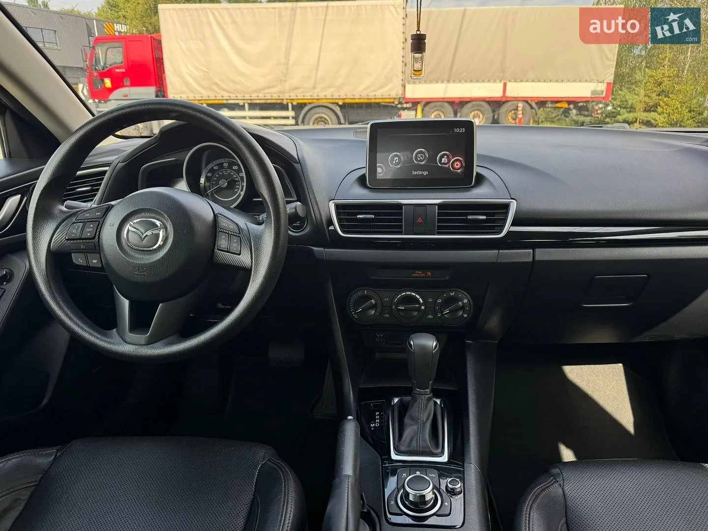 2016 Mazda 3 - мініатюра 18