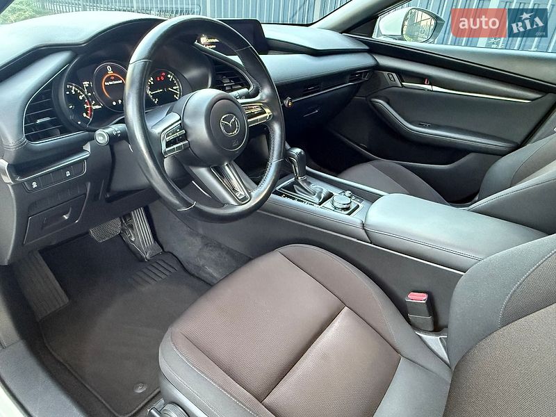 Хетчбек Mazda 3 2021 в Дніпрі