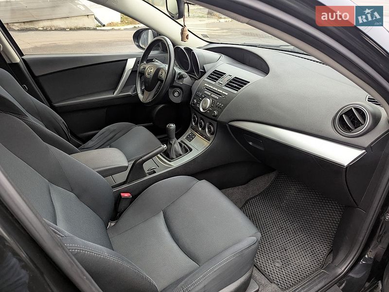 Хэтчбек Mazda 3 2010 в Харькове