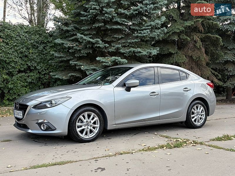 Mazda 3 2015