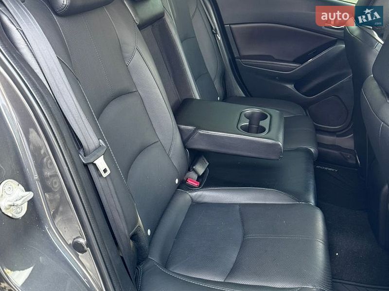 Седан Mazda 3 2017 в Чернівцях фото 50 Седан Mazda 3 2017 в Чернівцях