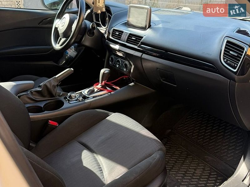 Хетчбек Mazda 3 2015 в Києві