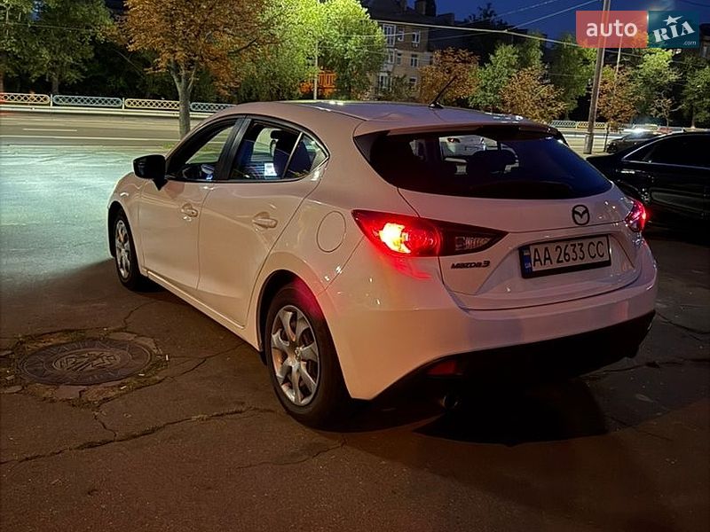 Хетчбек Mazda 3 2015 в Києві