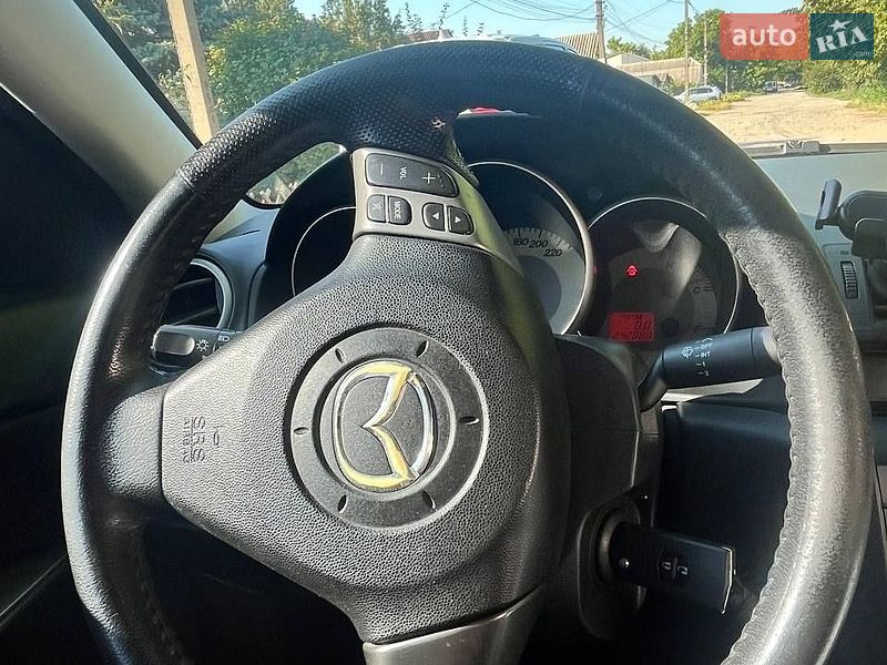 Седан Mazda 3 2008 в Днепре