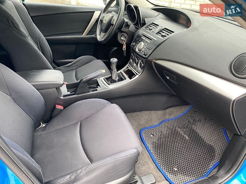 Хетчбек Mazda 3 2009 в Стрию фото 31 Хетчбек Mazda 3 2009 в Стрию