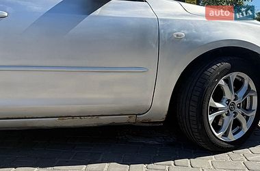 Хетчбек Mazda 3 2004 в Кам'янському