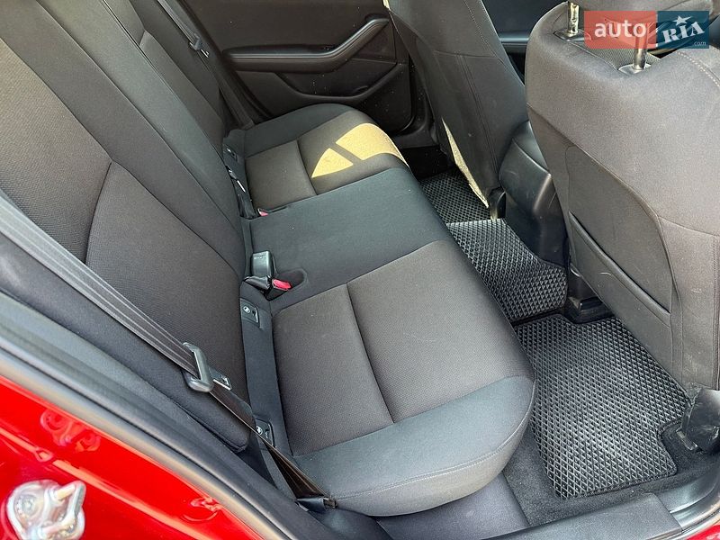 Хэтчбек Mazda 3 2019 в Киеве фото 13 Хэтчбек Mazda 3 2019 в Киеве