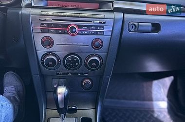 Седан Mazda 3 2006 в Киеве