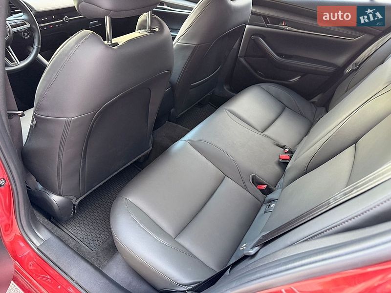 Седан Mazda 3 2021 в Киеве