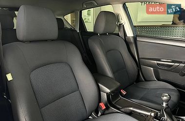 Хетчбек Mazda 3 2005 в Києві фото 21 Хетчбек Mazda 3 2005 в Києві