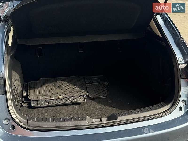Хетчбек Mazda 3 2016 в Києві