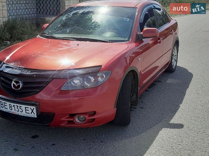 Седан Mazda 3 2005 в Новому Бузі