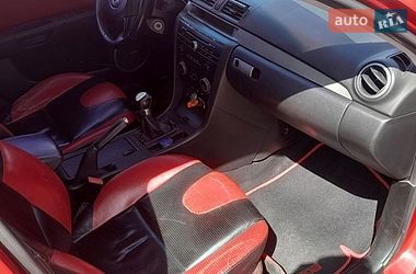 Седан Mazda 3 2005 в Новому Бузі