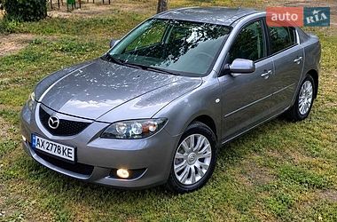 Седан Mazda 3 2004 в Харкові