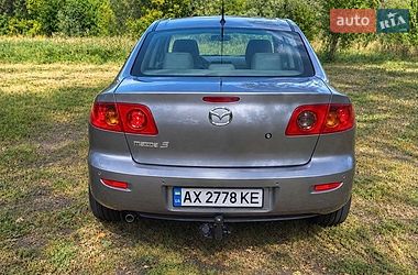 Седан Mazda 3 2004 в Харкові