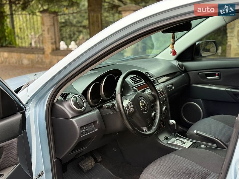 Седан Mazda 3 2007 в Черновцах