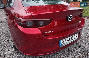 Седан Mazda 3 2019 в Стрию