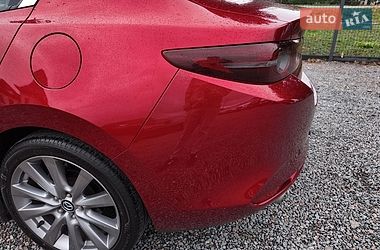 Седан Mazda 3 2019 в Стрию