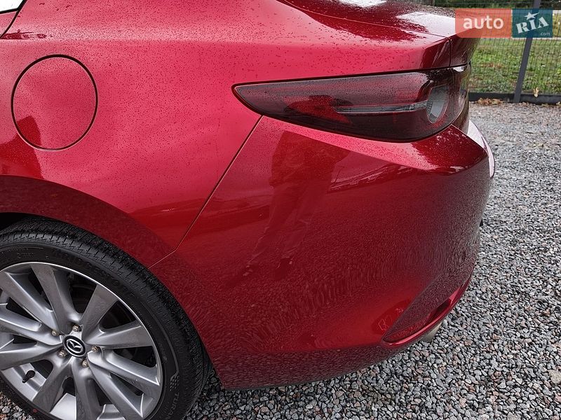 Седан Mazda 3 2019 в Стрию