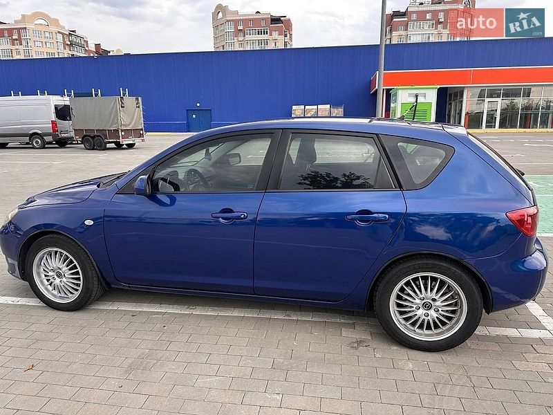 Хэтчбек Mazda 3 2003 в Умани