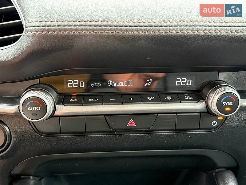 Седан Mazda 3 2025 в Одесі