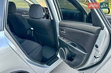 Хэтчбек Mazda 3 2006 в Днепре