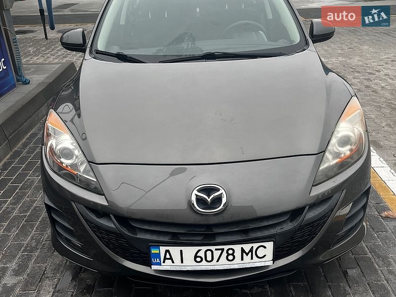 Mazda 3, фото з оголошення