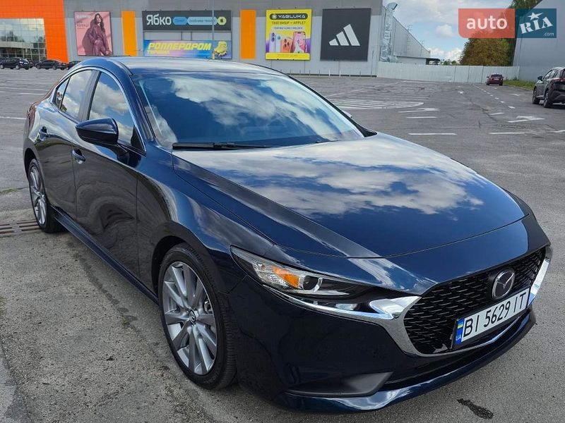 Седан Mazda 3 2023 в Полтаве