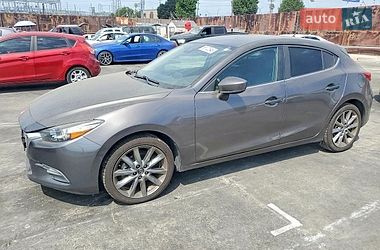 Mazda 3 2018