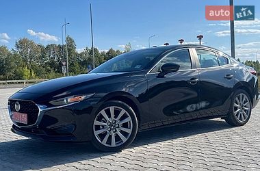 Седан Mazda 3 2026 в Львові