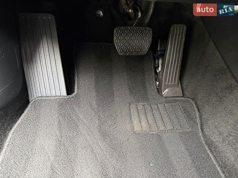 Седан Mazda 3 2021 в Трускавці