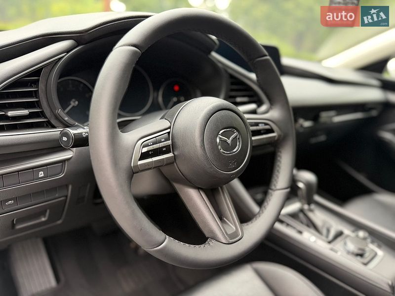 Седан Mazda 3 2021 в Трускавці