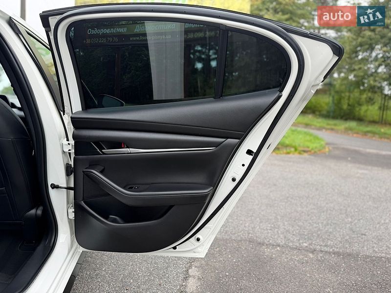 Седан Mazda 3 2021 в Трускавці