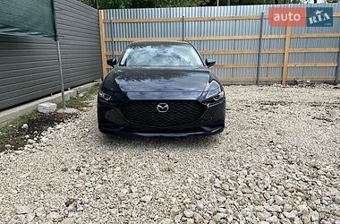 Седан Mazda 3 2021 в Волочиске
